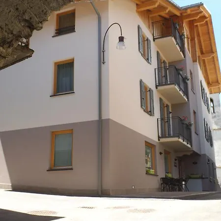 Aparthotel Dolomites Living&Relax Commezzadura