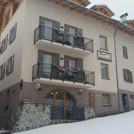 Aparthotel Aparthotel Dolomites Living&Relax Commezzadura