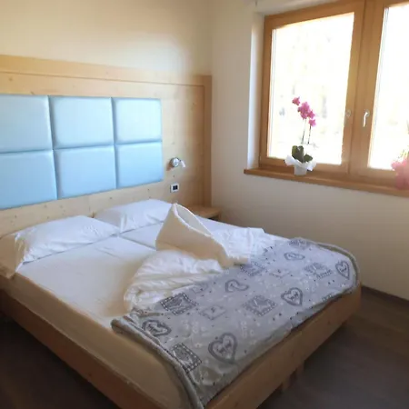 Aparthotel Dolomites Living&Relax Aparthotel Commezzadura